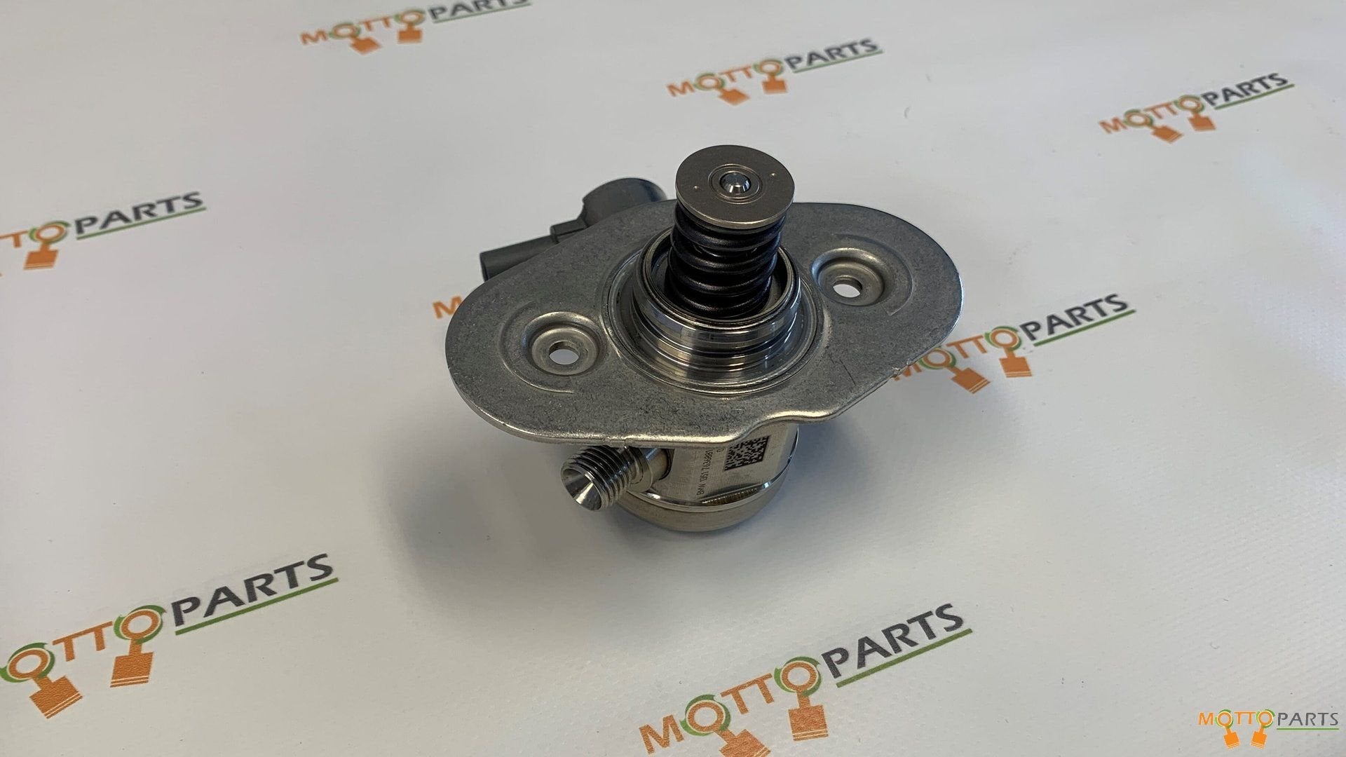 MINI en BMW 1 2 4 i X1 Series Brandstofpomp 1351 7636881, Gebruikt, -, -, Ophalen of Verzenden