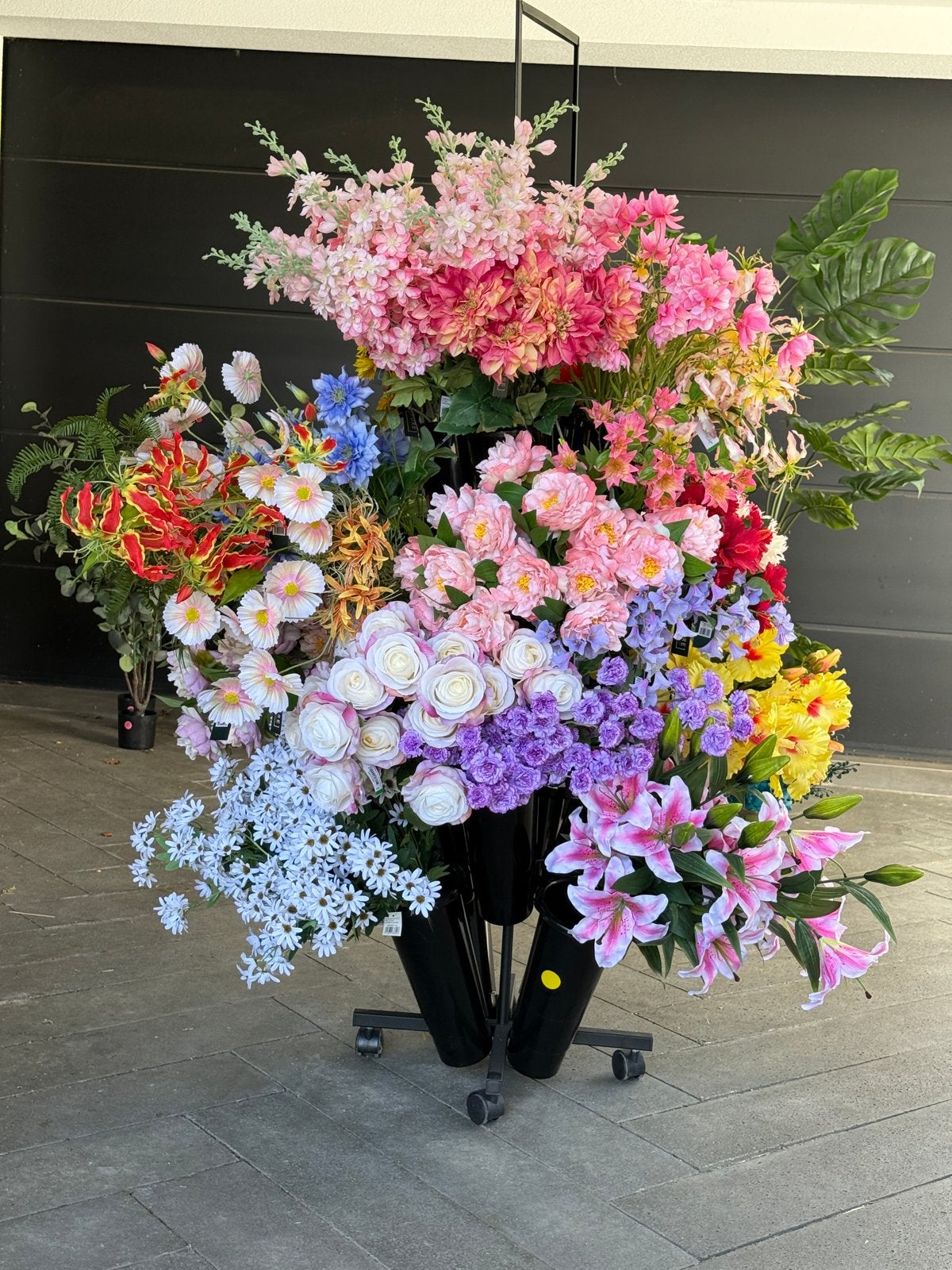 Bloementoren met 400 Zijden Kunstbloemen, Ophalen, Nieuw