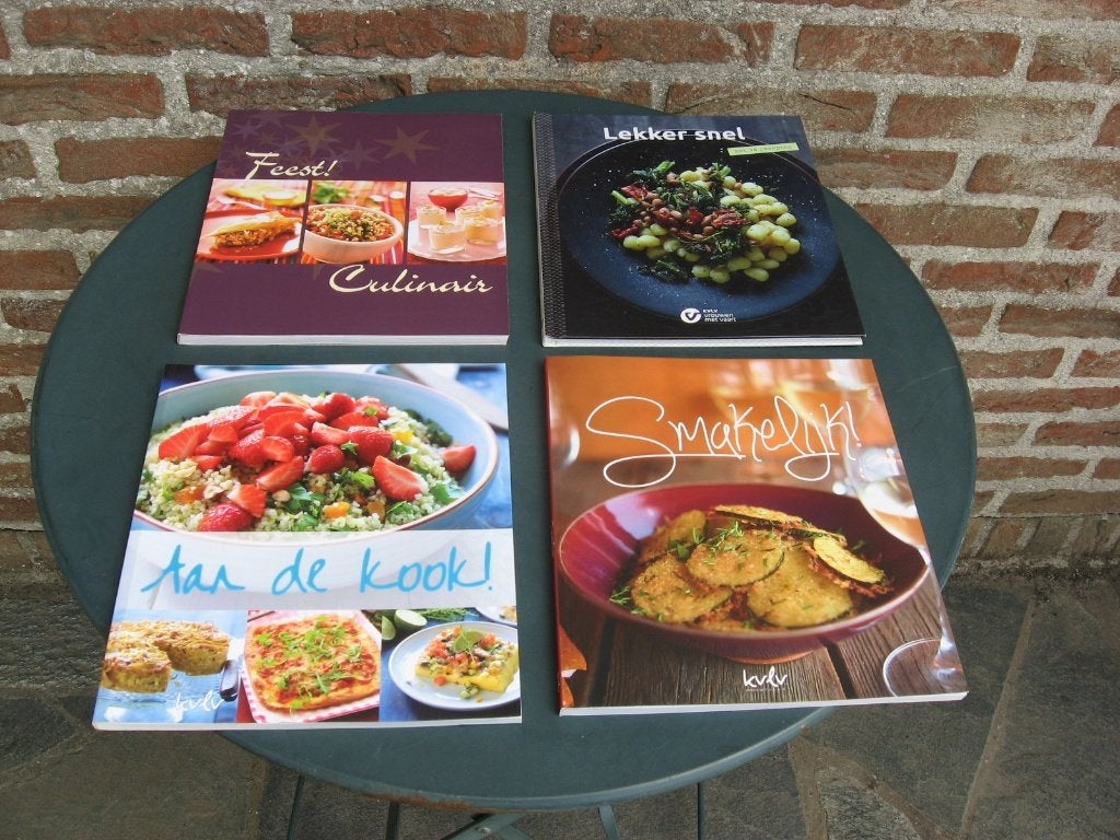KVLV: 4 kookboeken met gevarieerde recepten, Ophalen of Verzenden, Zo goed als nieuw, KVLV, Nederland en België