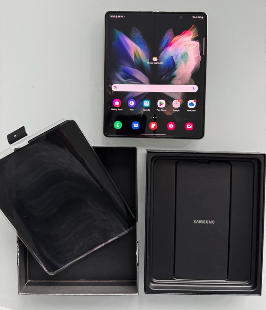Nieuwe Samsung Galaxy Z Fold3 5G - Ongebruikt!, Telecommunicatie, Mobiele telefoons | Samsung, Zwart, Touchscreen, Nieuw, Ophalen of Verzenden