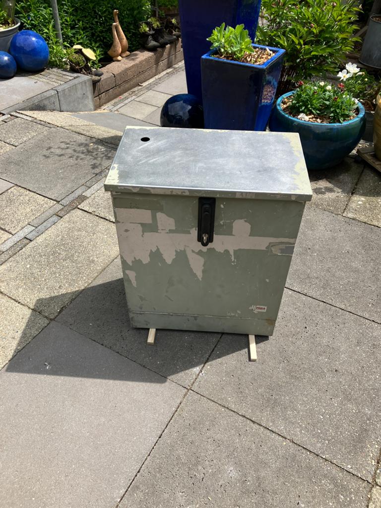Rvs buitenkast. Tbv E-installatie. Ziefoto’sen omschrijving., Tuin en Terras, Bergingen en Tuinkasten, Ophalen, Gebruikt, Metaal