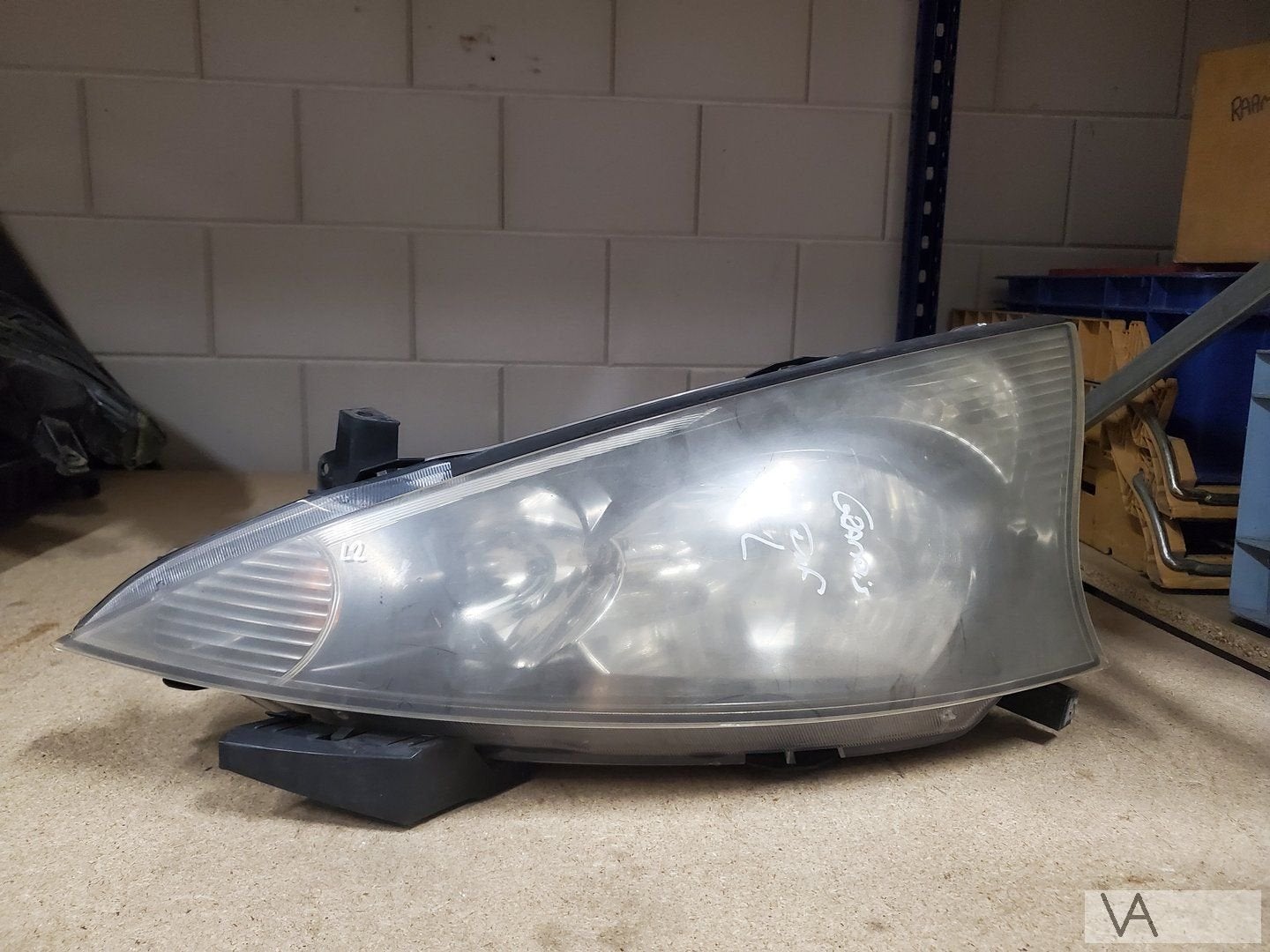 Mitsubishi Grandis 2004 - 2010 koplamp links beetje dof €150, Auto-onderdelen, Verlichting, Gebruikt, -, -, Ophalen of Verzenden