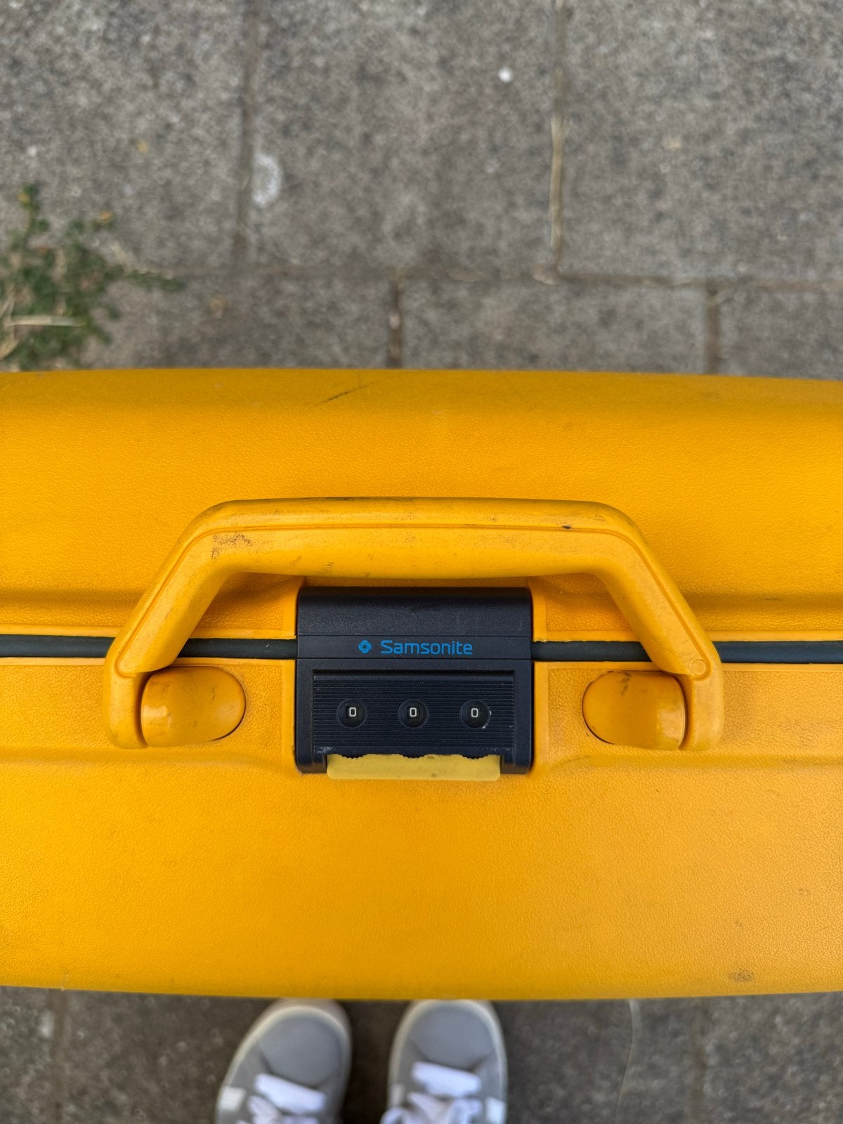 Samsonite koffer geel met wieltjes en cijferslot, 30 cm of meer, Gebruikt, Geel, 60 tot 80 cm