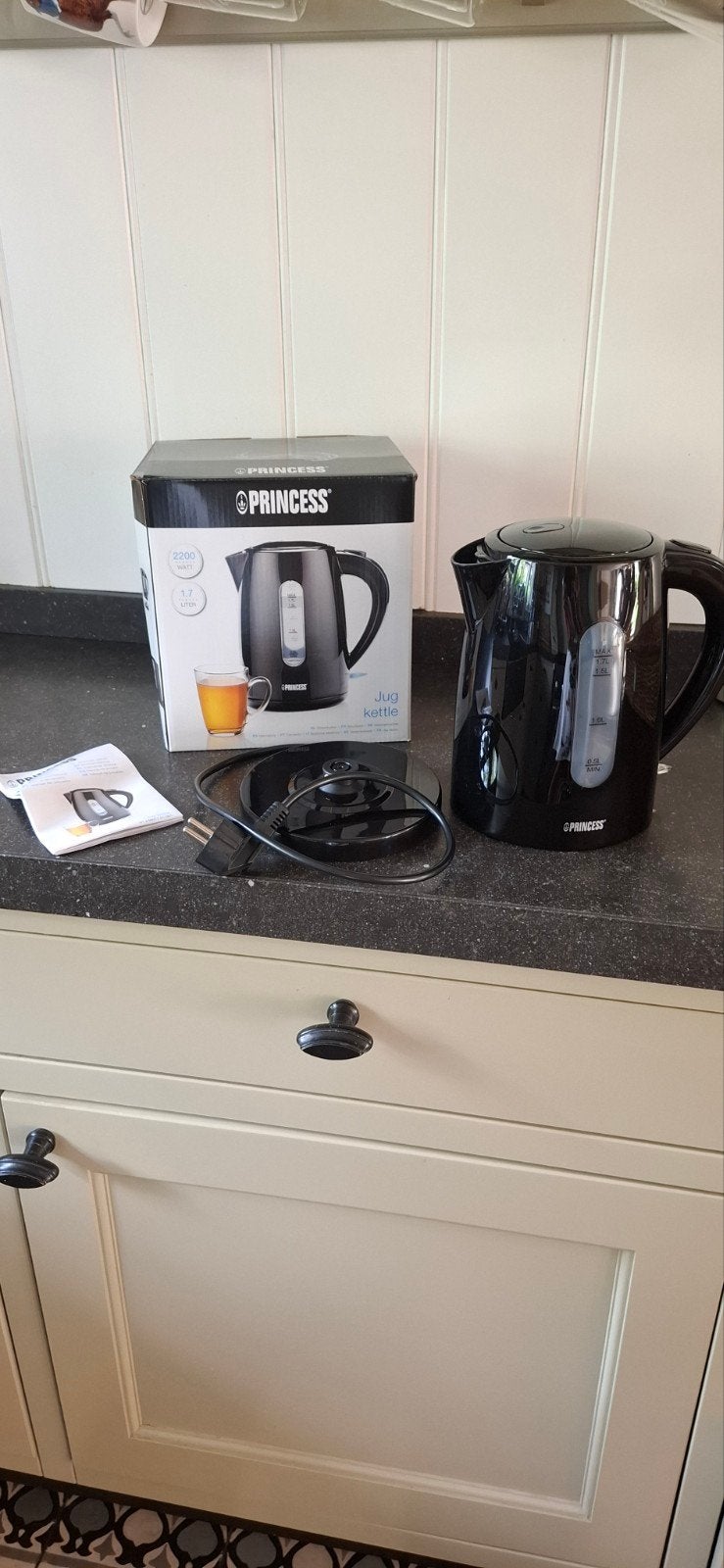 Princess Waterkoker 1.7L - Zwart, 2200W, 1 tot 2 liter, Ophalen of Verzenden, Nieuw