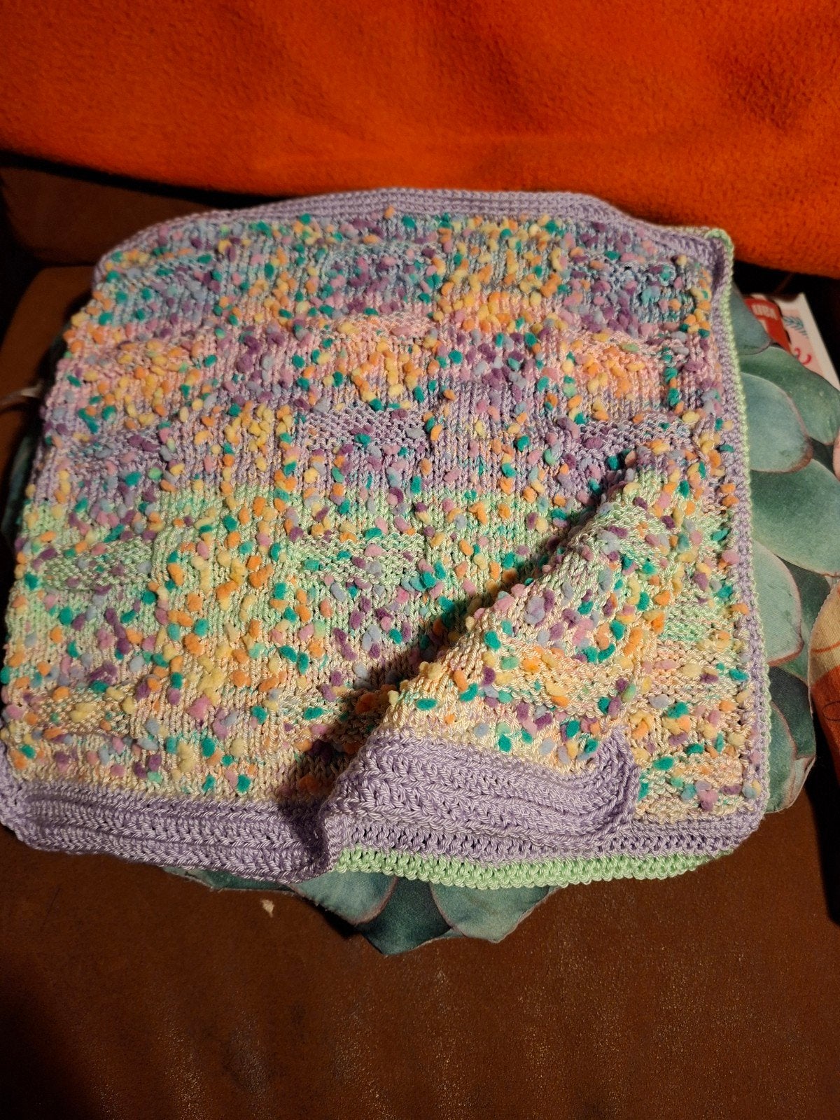 Hesje/spencer in pastelkleuren kind van 3 of 4 jaar, mt 98, Ophalen of Verzenden, Nieuw, Jongen of Meisje, Trui of Vest
