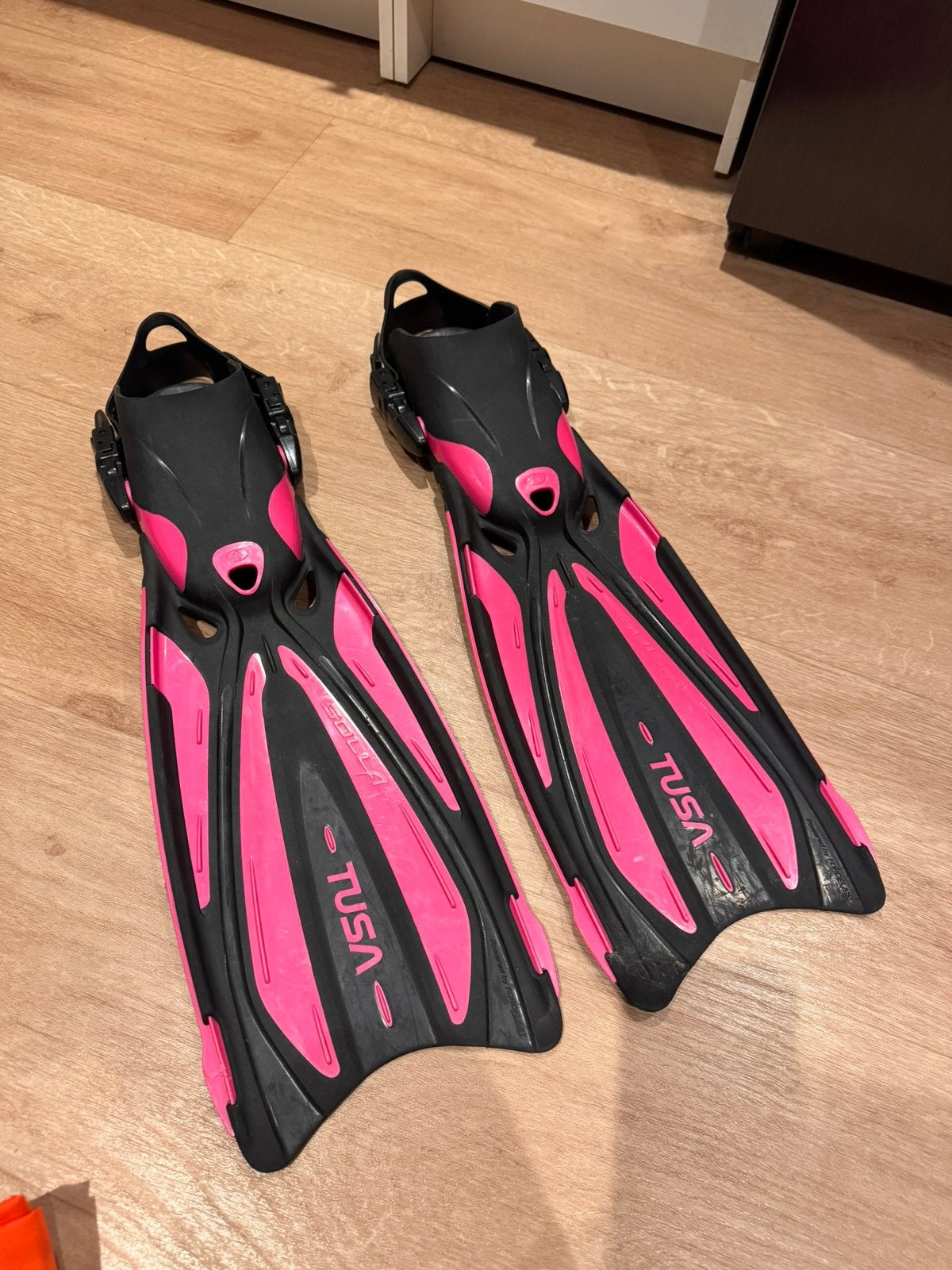 Tusa Hyflex switch duikvinnen 38/40, Watersport en Boten, Duiken, Ophalen of Verzenden, Zo goed als nieuw, Zwem- of Duikvliezen