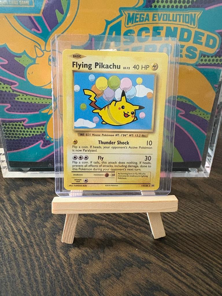 Flying Pikachu Pokémon Kaart (2016), Ophalen of Verzenden, Zo goed als nieuw, Losse kaart