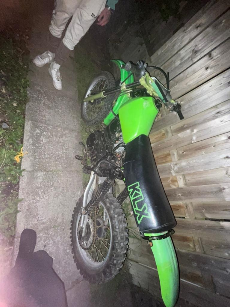 Kawasaki KLX 250cc 4-takt Dirtbike - Opknapper, 250 cc, Gebruikt, 5 versnellingen, Ophalen