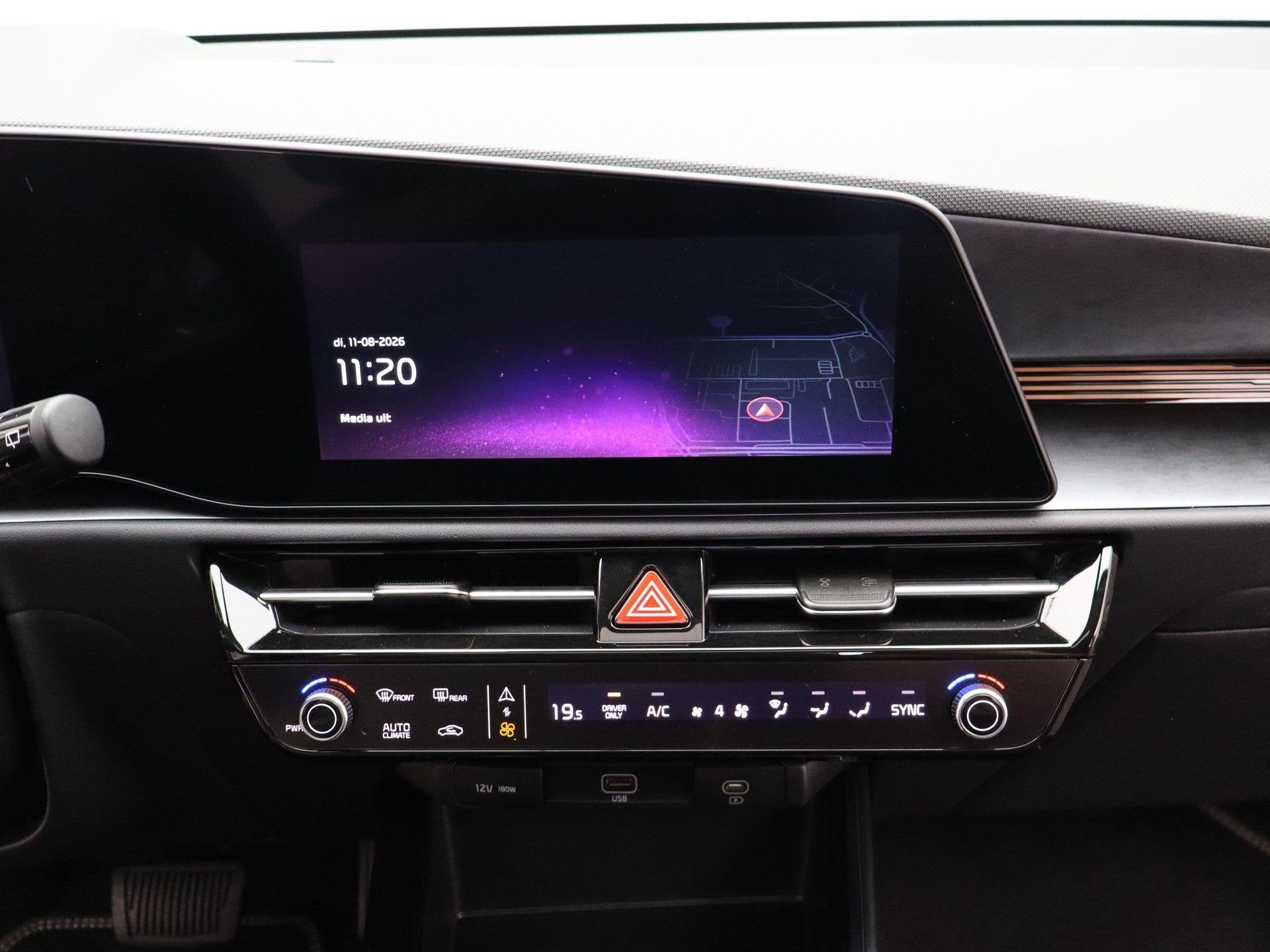 Foto 12 van Kia Niro 1.6 GDi Hybrid DynamicPlusLine Panorama | Stoel Stu