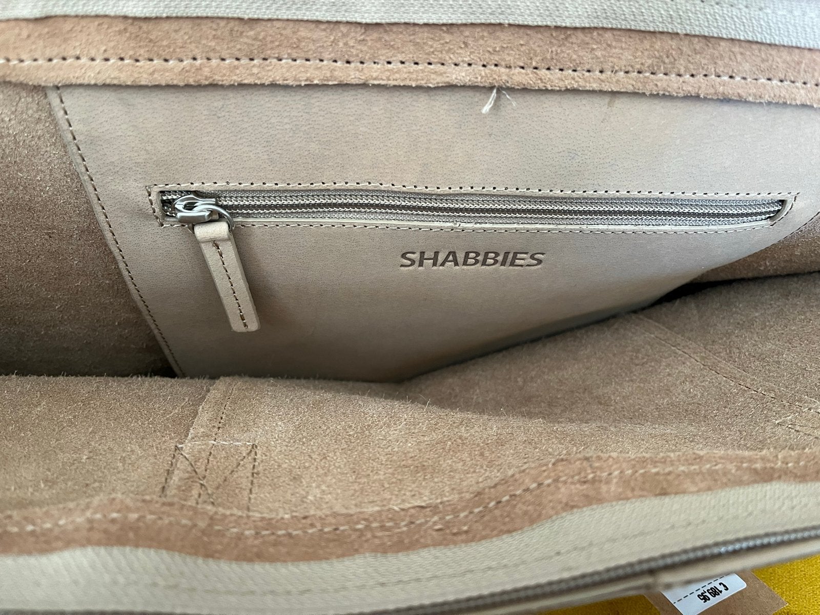 Nieuwe Shabbies suède tas - Licht Taupe, Ophalen of Verzenden, Nieuw, Beige, Handtas