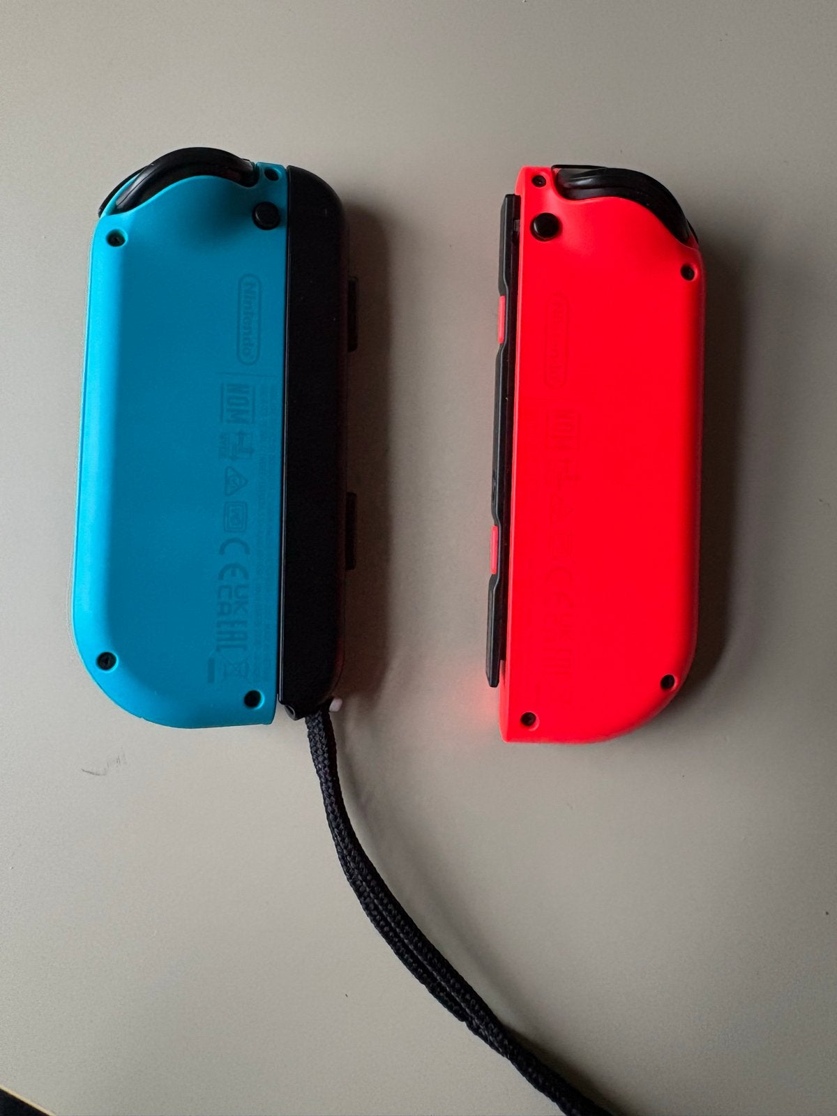 Originele Joy-Cons - Zo goed als nieuw, Spelcomputers en Games, Spelcomputers | Nintendo Switch, Ophalen of Verzenden, Zo goed als nieuw