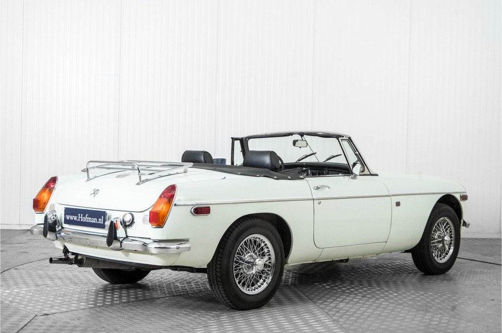 MG B 1.8 Roadster overdrive (bj 1975), Auto's, MG, B, Achterwielaandrijving, Gebruikt, 4 cilinders