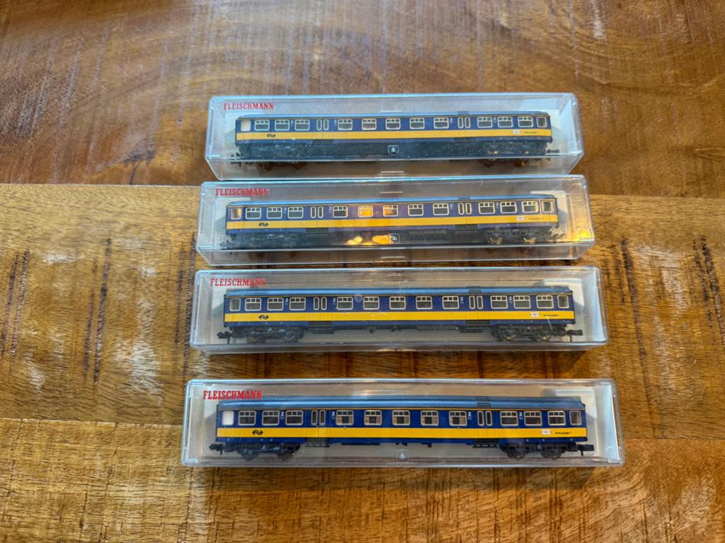 Fleischmann N piccolo 8656 4x NS rijtuig intercity als nieuw, Hobby en Vrije tijd, Modeltreinen | N-Spoor, Gelijkstroom, Fleischmann