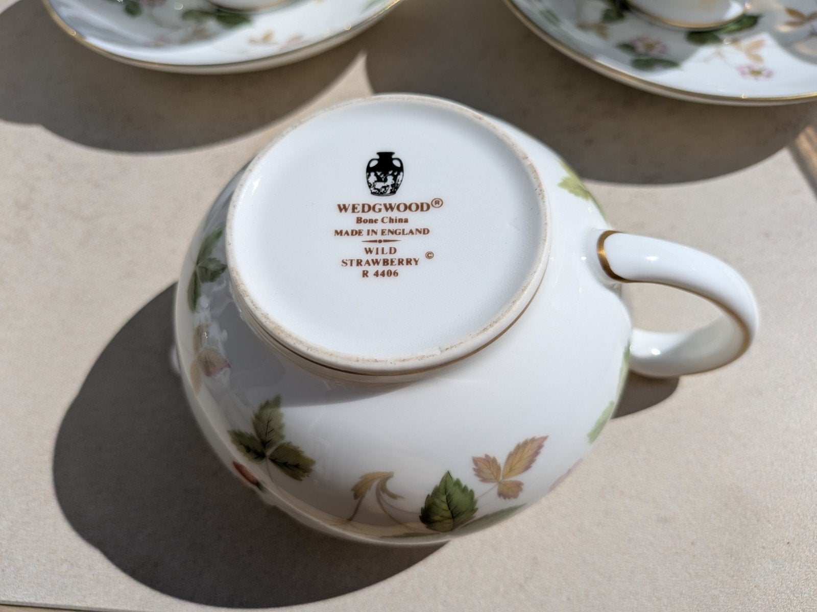 Wedgwood Wild Strawberry theeservies - zo goed als nieuw, Huis en Inrichting, Keuken | Servies, Klassiek, Ophalen of Verzenden