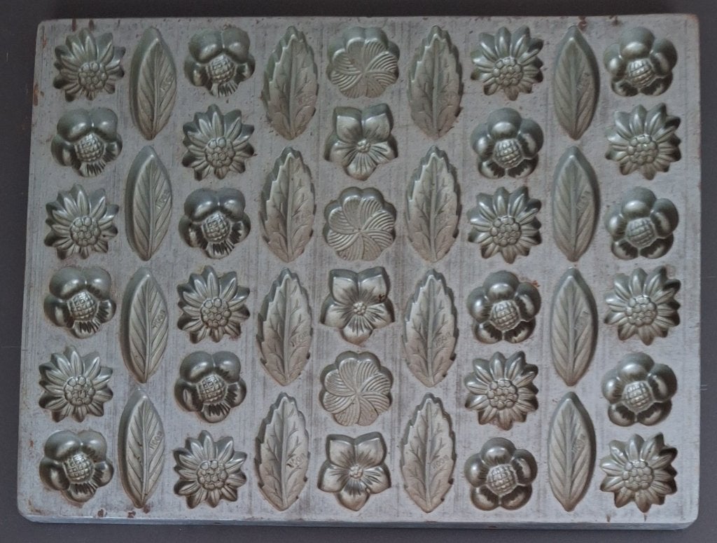 Chocolademal / chocoladevorm - Boon - Bloemen Blaadjes - 08, Antiek en Kunst, Ophalen of Verzenden