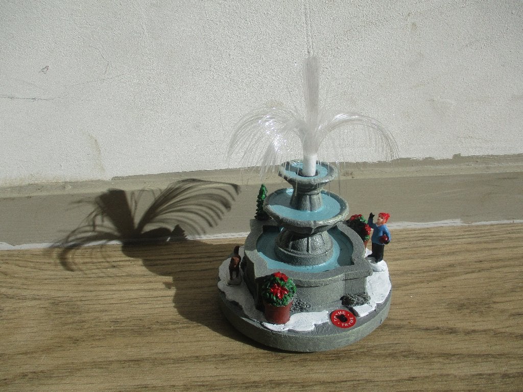 Kerst fountain voor in een kerstdorp, Ophalen of Verzenden, Gebruikt