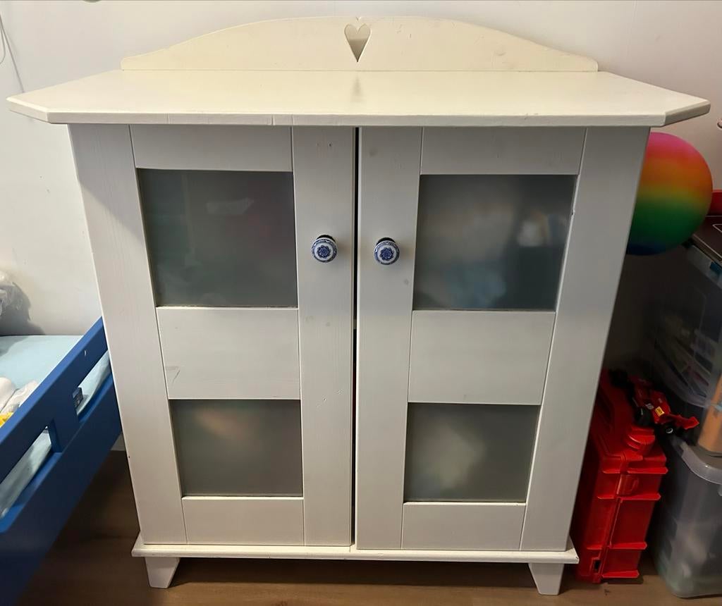 Witte commode kast met knopjes en verschoonblad, Ophalen, Gebruikt, 50 tot 70 cm, 100 cm of meer
