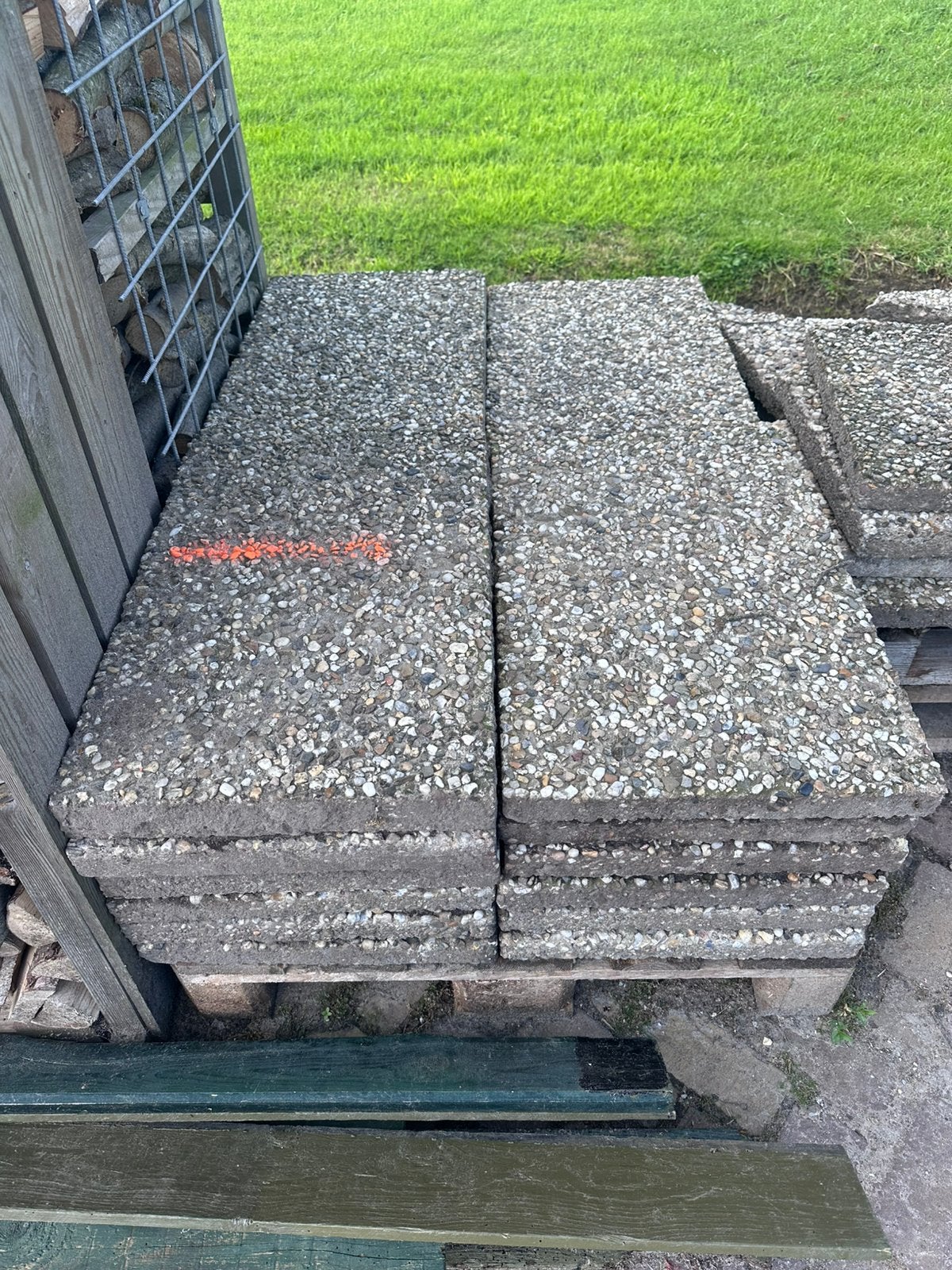gratis Stoeptegels en grindtegels, Ophalen, Gebruikt, Beton, Terrastegels