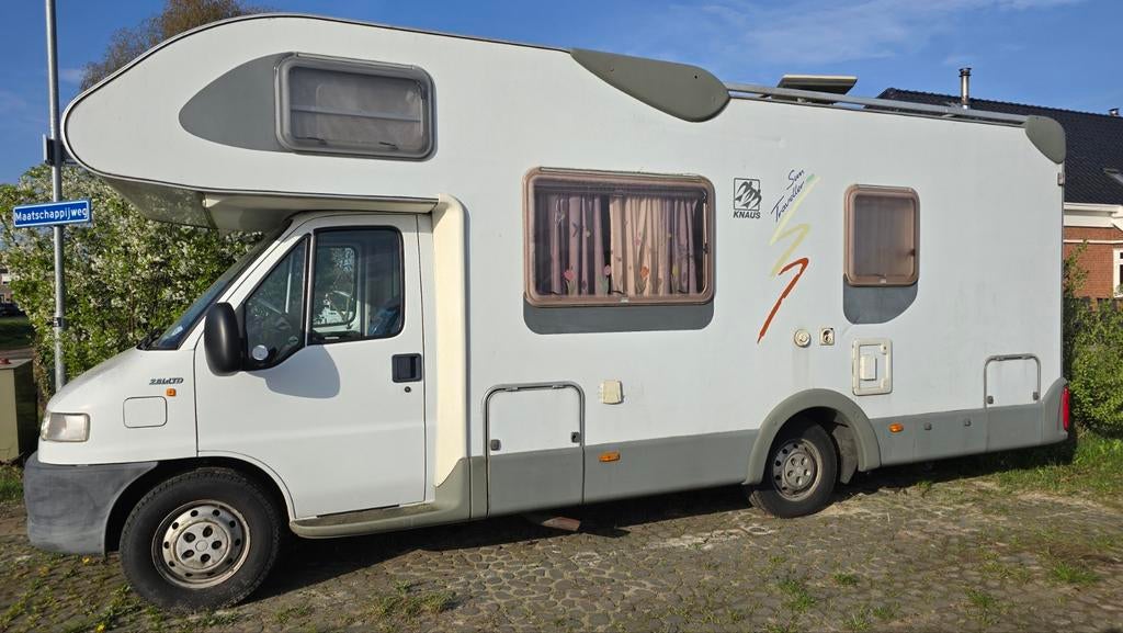 7-persoons camper met douche, toilet en keukentje, Caravans en Kamperen, Particulier
