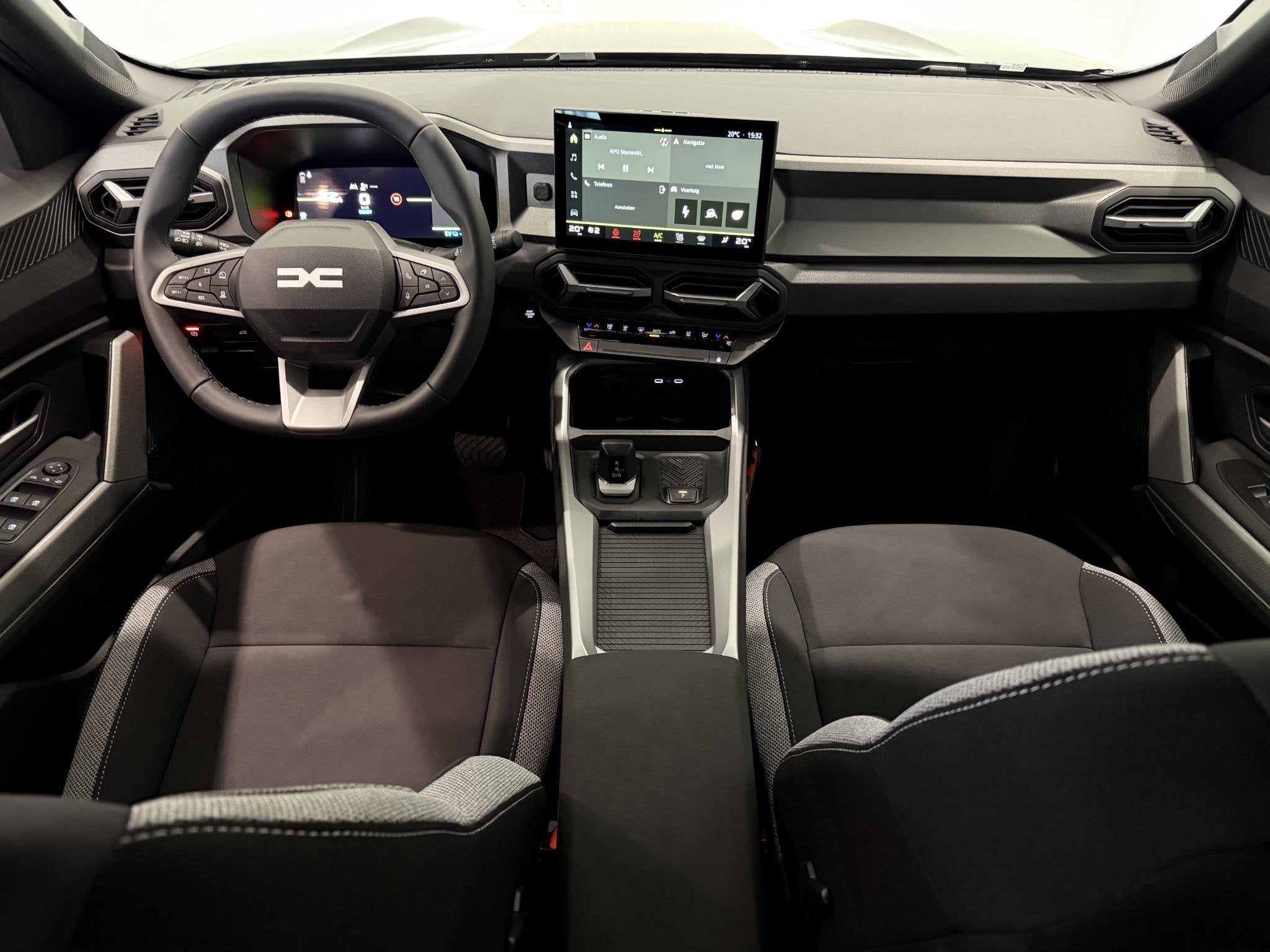 Dacia Bigster 1.8 Hybrid 155 Journey | DEMO | Pack Assist |, Auto's, Dacia, Stof, Met garantie (alle), Automatische klimaatregeling