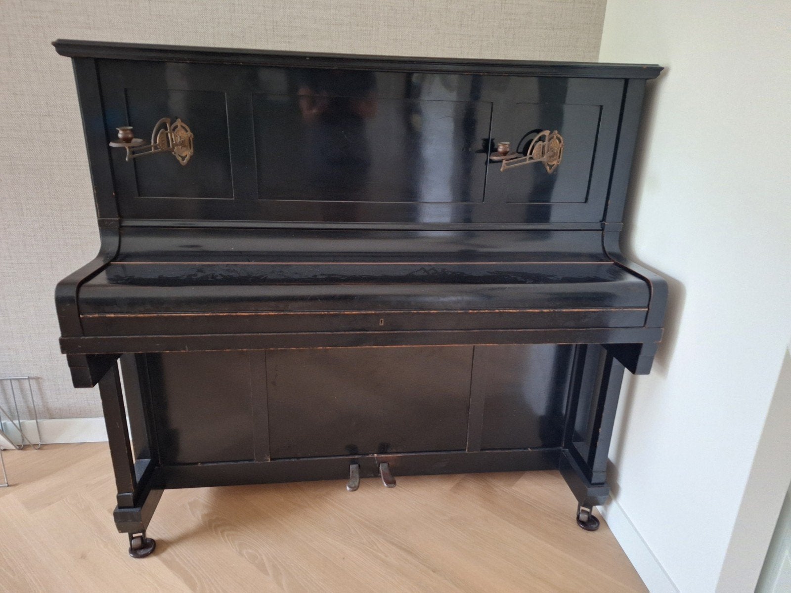 Uebel & Lechleiter piano met messing kandelaars (ca. 1925), Muziek en Instrumenten, Ophalen, Gebruikt, Zwart, Piano