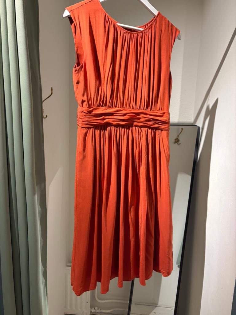 Boden vintage jurk oranje, Kleding | Dames, Ophalen of Verzenden, Zo goed als nieuw, Oranje, Onder de knie