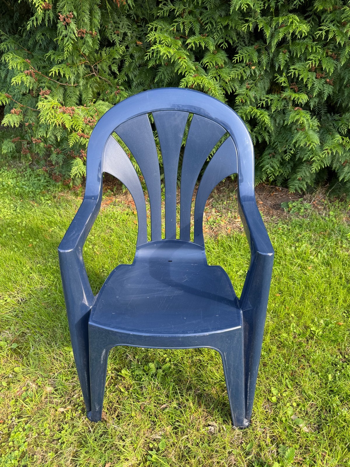 25 Stapelbare Kunststof Stoelen - Donkerblauw, Ophalen of Verzenden, Gebruikt, Kunststof, Stapelbaar
