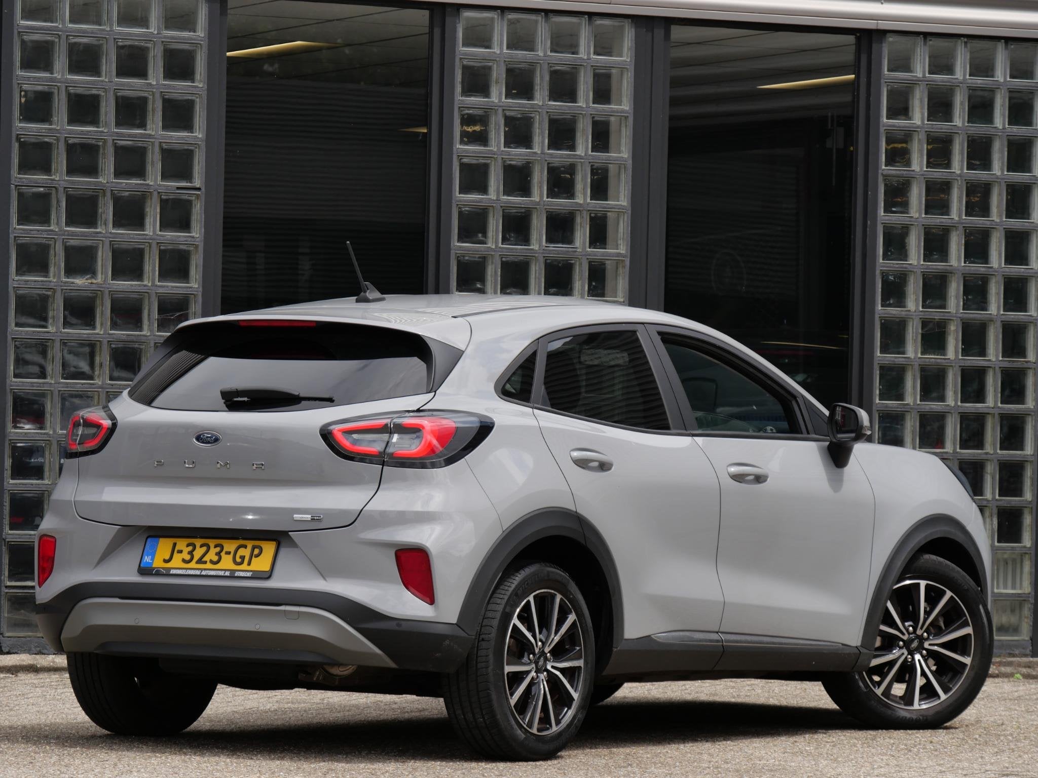 Ford Puma 1.0 HYBRID TITANIUM/ WINTER PACK/ GREY MATTER, Auto's, Voorwielaandrijving, Euro 6, Hybride Elektrisch/Benzine, 3 cilinders