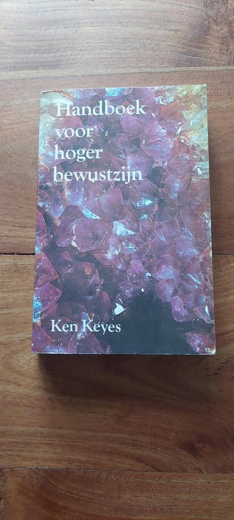 Handboek voor hoger bewustzijn - Ken Keyes, Gelezen, Spiritualiteit algemeen, Ophalen of Verzenden, Instructieboek