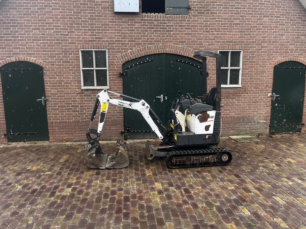 Bobcat e10, minigraver 1000kg, Zakelijke goederen, Machines en Bouw | Kranen en Graafmachines, Doosan Bob, Communications.emea@doosan.com