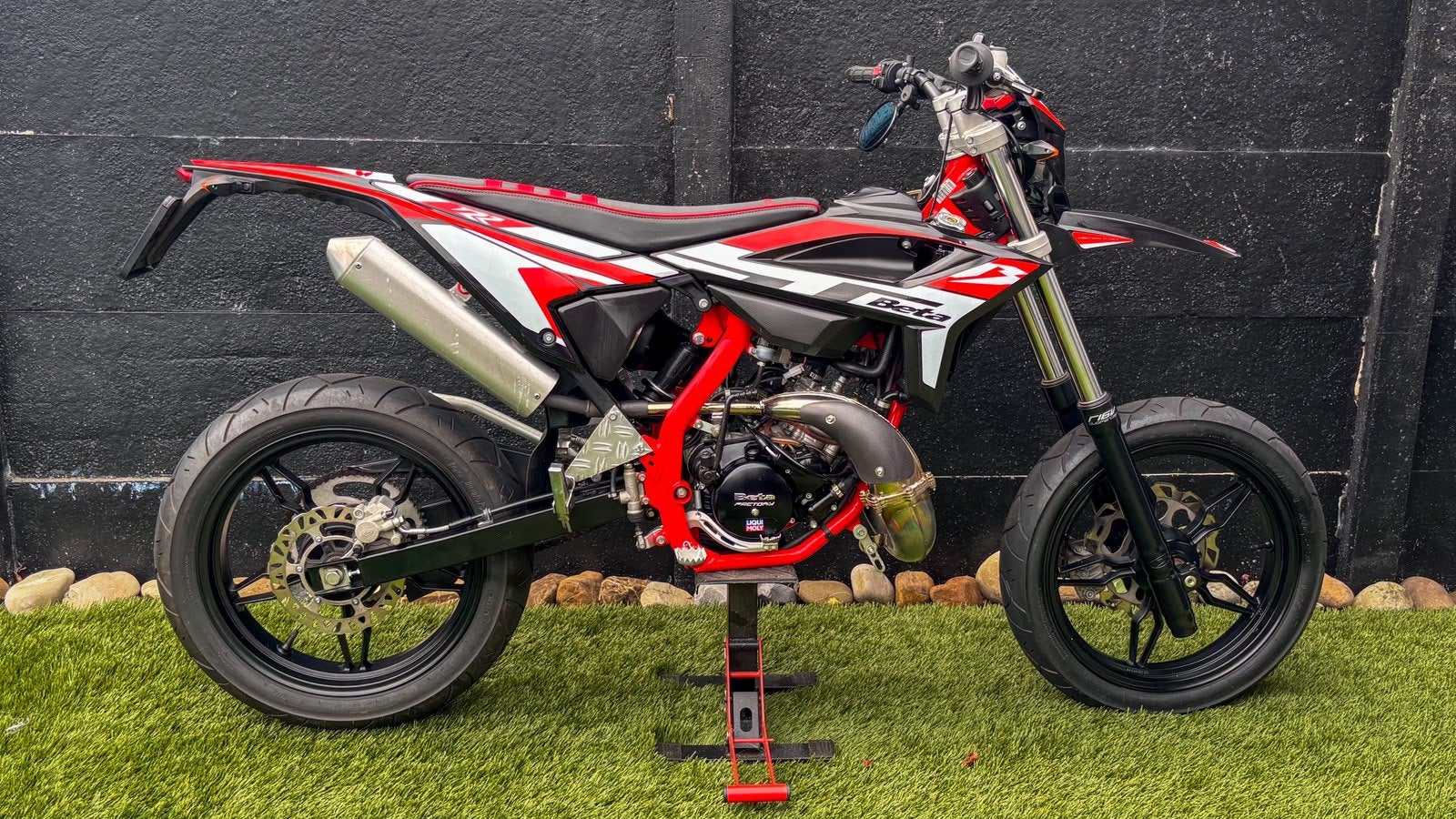 WAARDEPEILING - Beta RR 50 sport, Fietsen en Brommers, Brommers | Crossbrommers, 6 versnellingen, Zo goed als nieuw, 50 cc, Ophalen