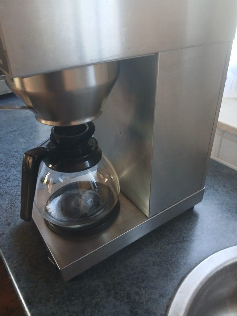 bravilor Mondo koffiezet apparaat zgst €100 + kan en filter, Ophalen, Gebruikt, 10 kopjes of meer, Koffiemachine