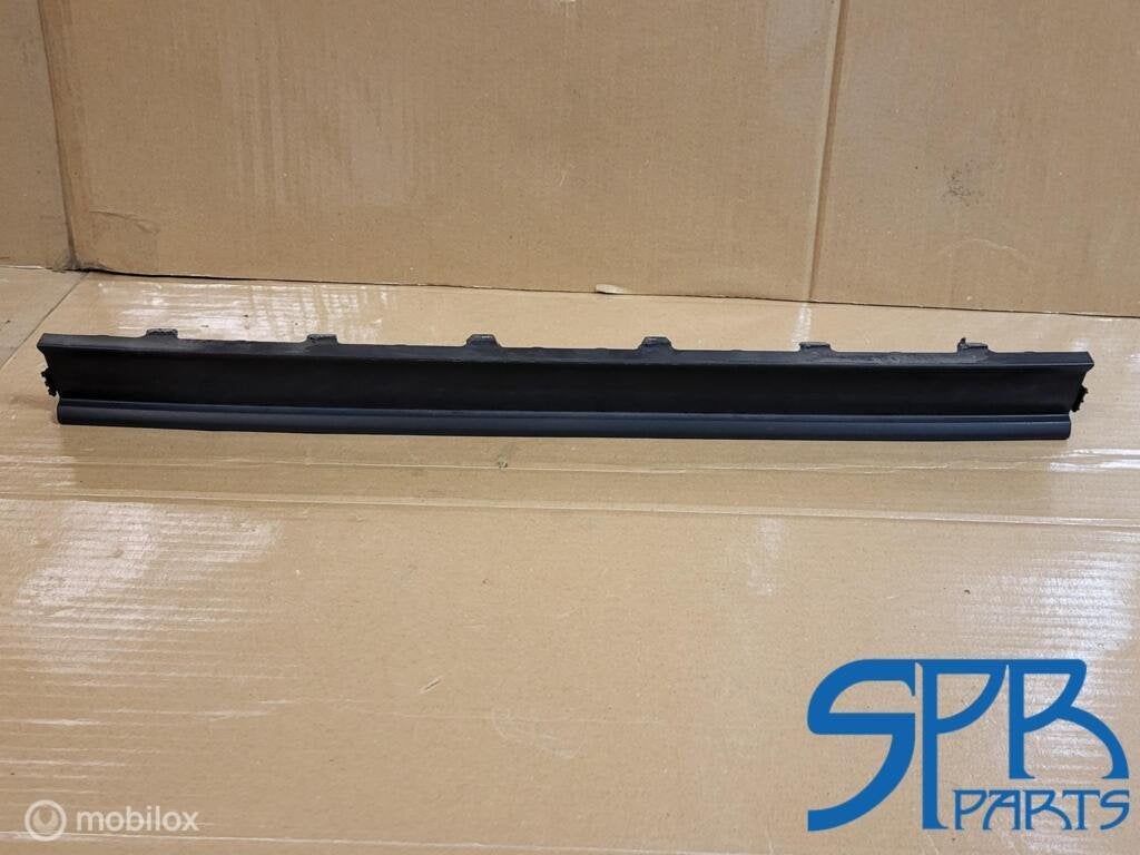 BUMPERROOSTER MIDDEN LIJST VW TIGUAN 5NN FACELIFT ALLSPACE, Gebruikt, VOLKSWAGEN, Volkswagen, Ophalen of Verzenden