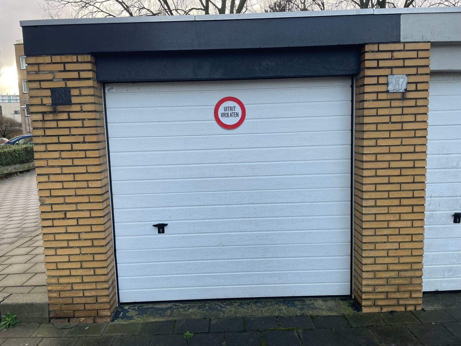 VERHUURDE GARAGE’S TE KOOP - BELEGGING, Huizen en Kamers, Den Haag