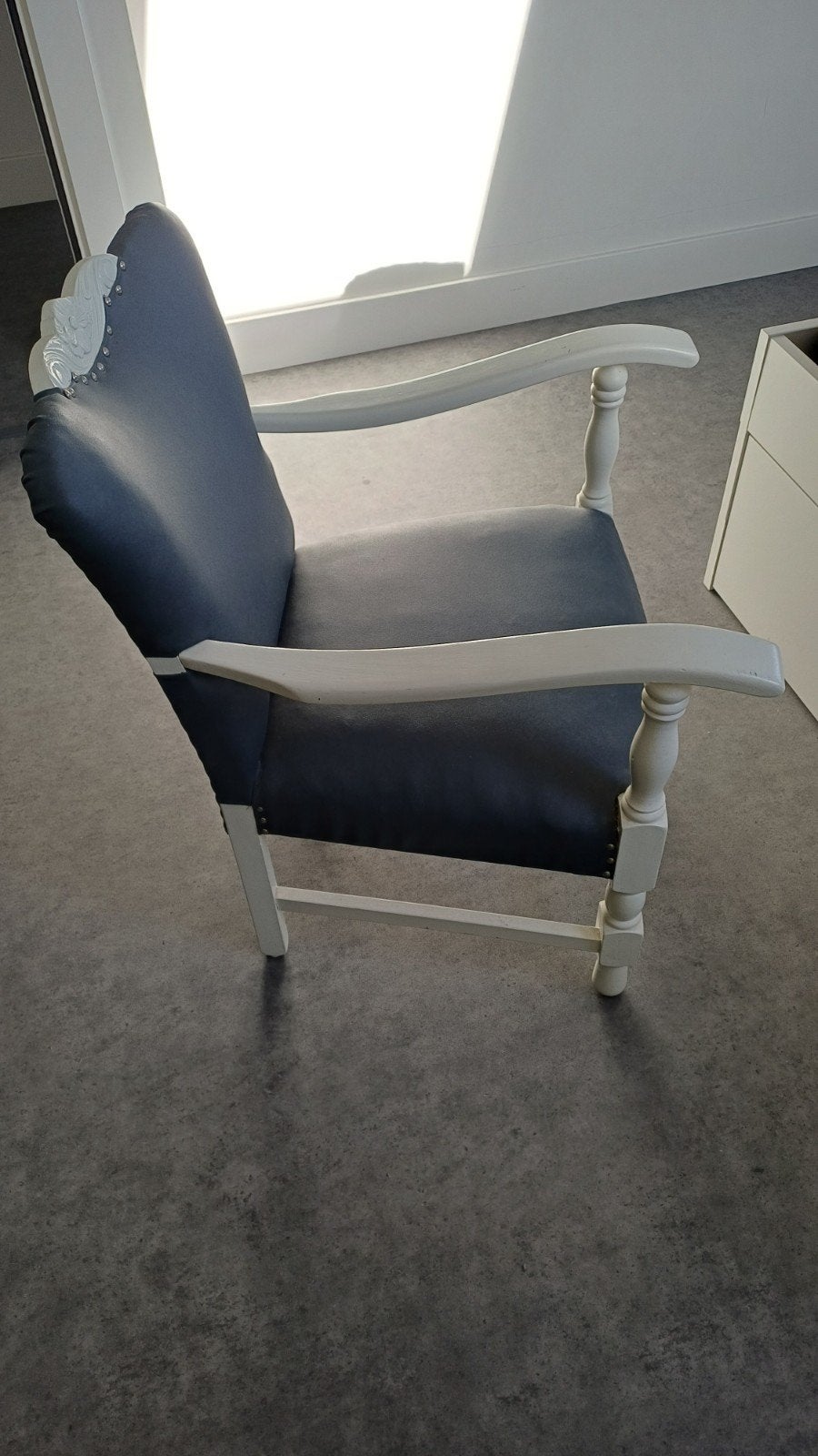 hippe vintage stoel opnieuw bekleedt, Huis en Inrichting, Fauteuils, Ophalen, Gebruikt, Stof, 50 tot 75 cm