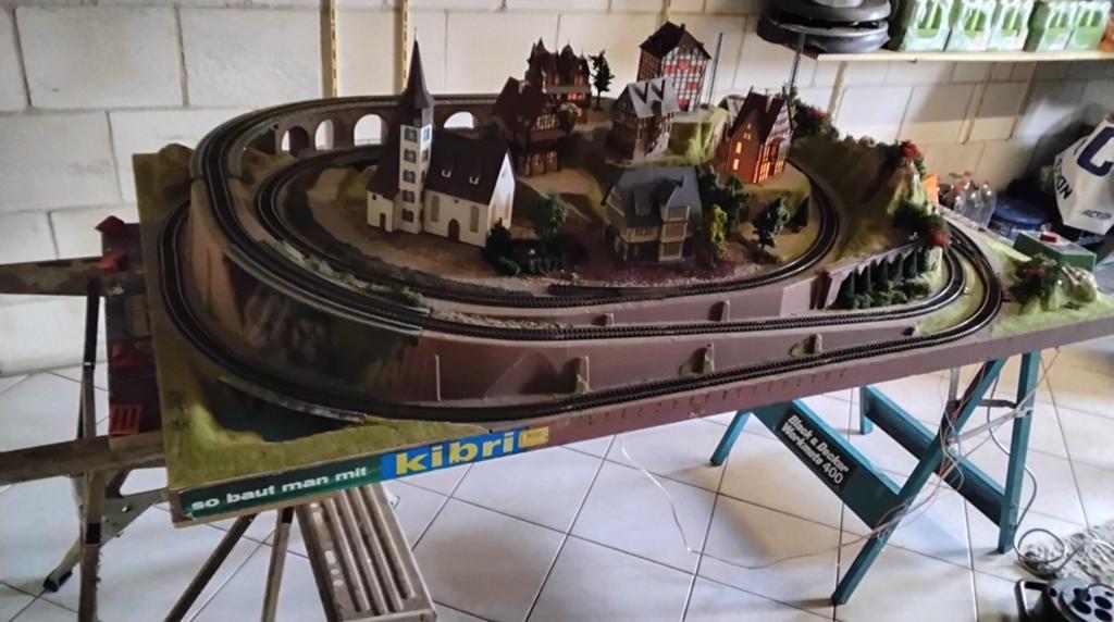Kibri ho spoor baan rials Wissels huisjes met verlichting 
D, Hobby en Vrije tijd, Modeltreinen | H0, Gebruikt, Gelijkstroom, Rails