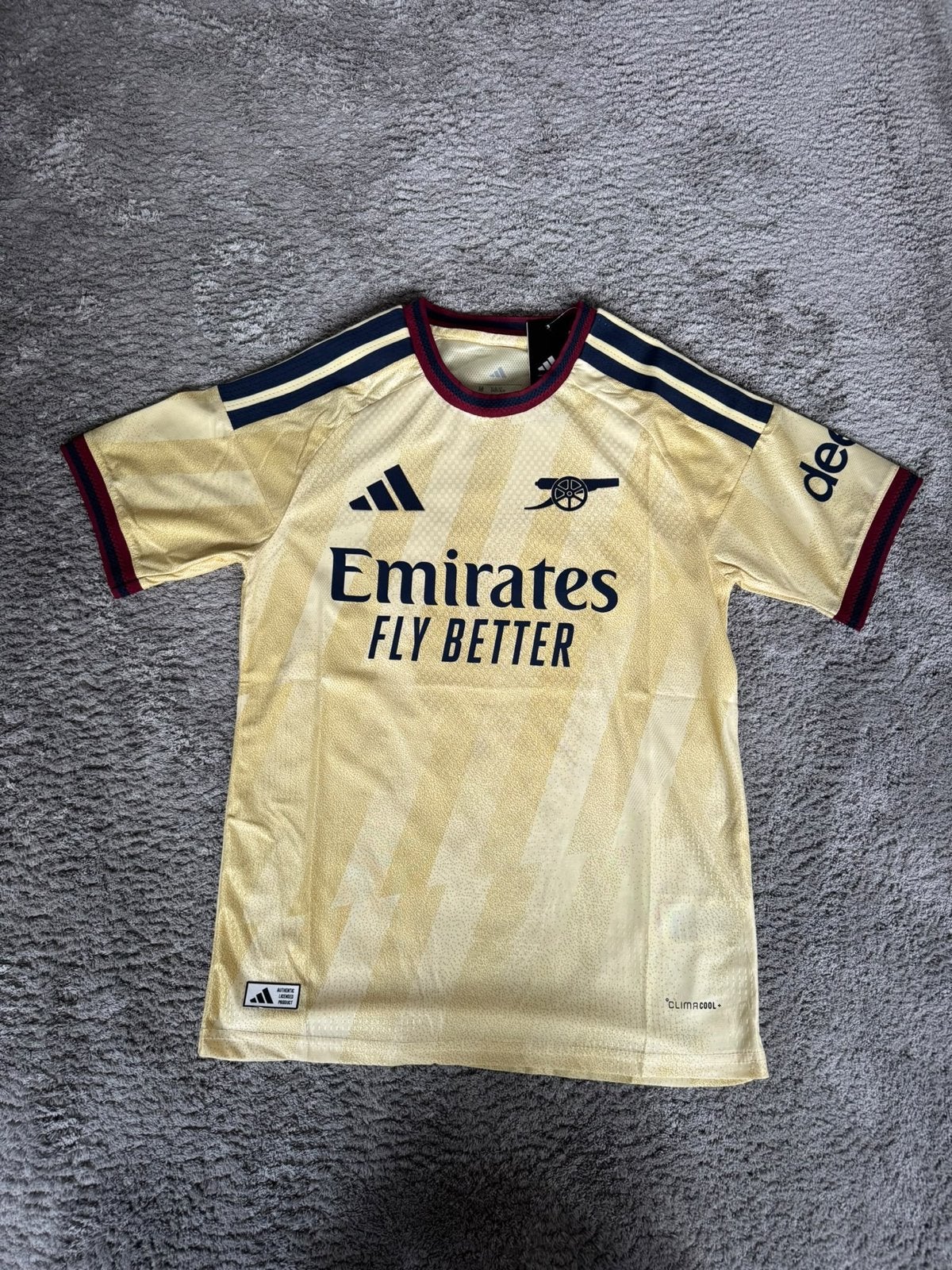 Arsenal derde shirt seizoen 26/27, Kleding | Heren, Verzenden, Nieuw, Maat 48/50 (M), Geel