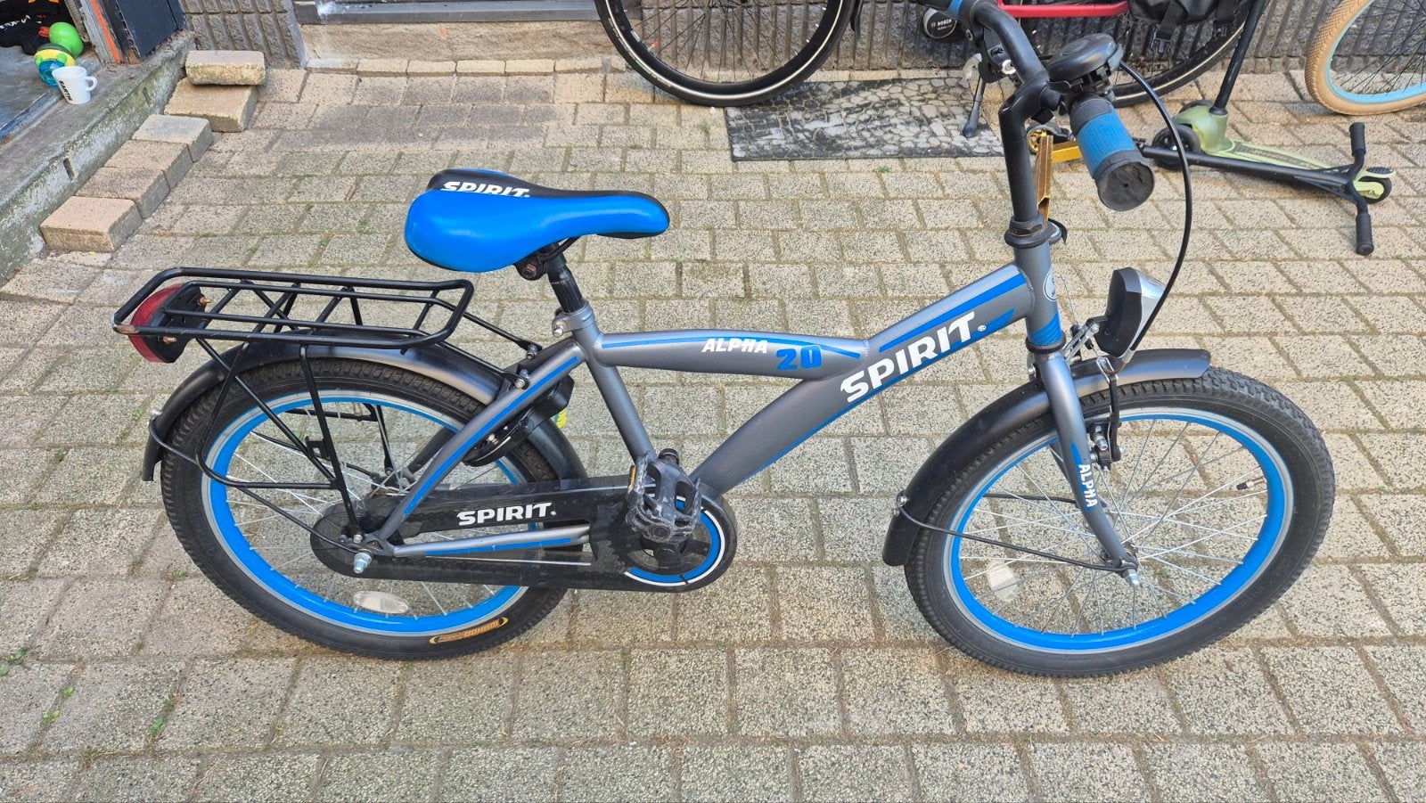 Spirit Alpha 20 inch kinderfiets - Grijs/Blauw, Terugtraprem, Ophalen of Verzenden, Spirit, 16 tot 20 inch