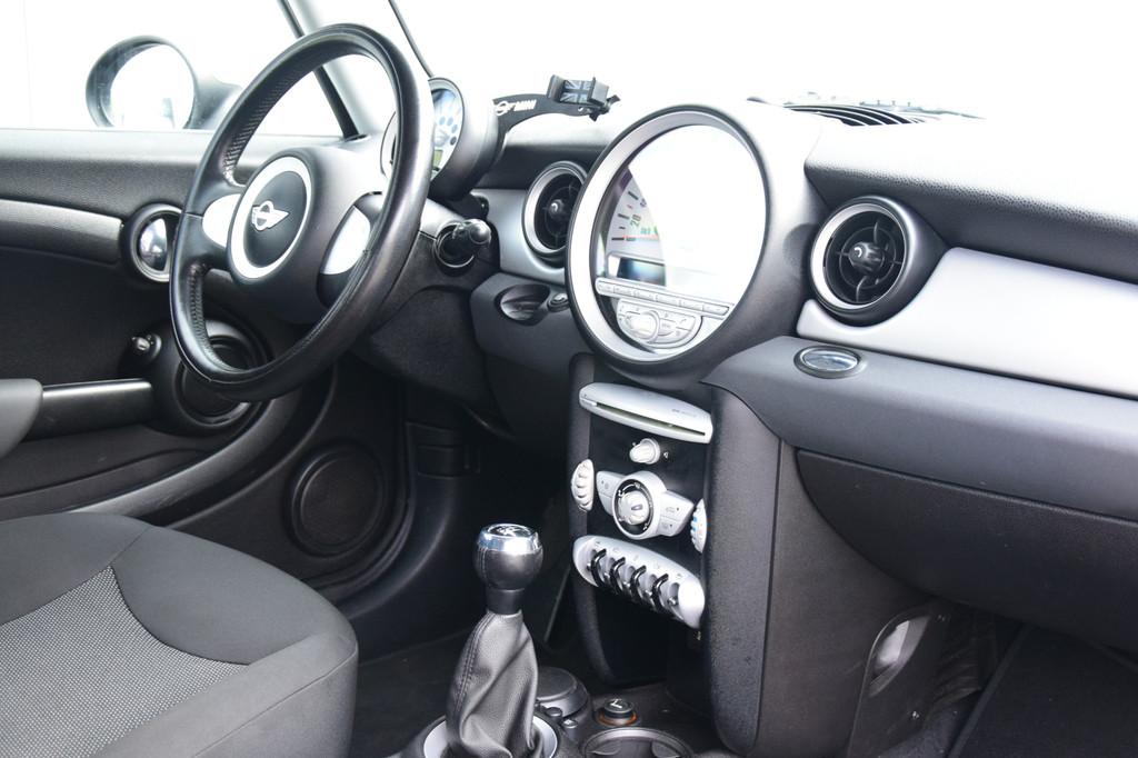 MINI Mini 1.6 One Pepper (bj 2010), Auto's, Mini, Voorwielaandrijving, Euro 5, Stof, Zwart