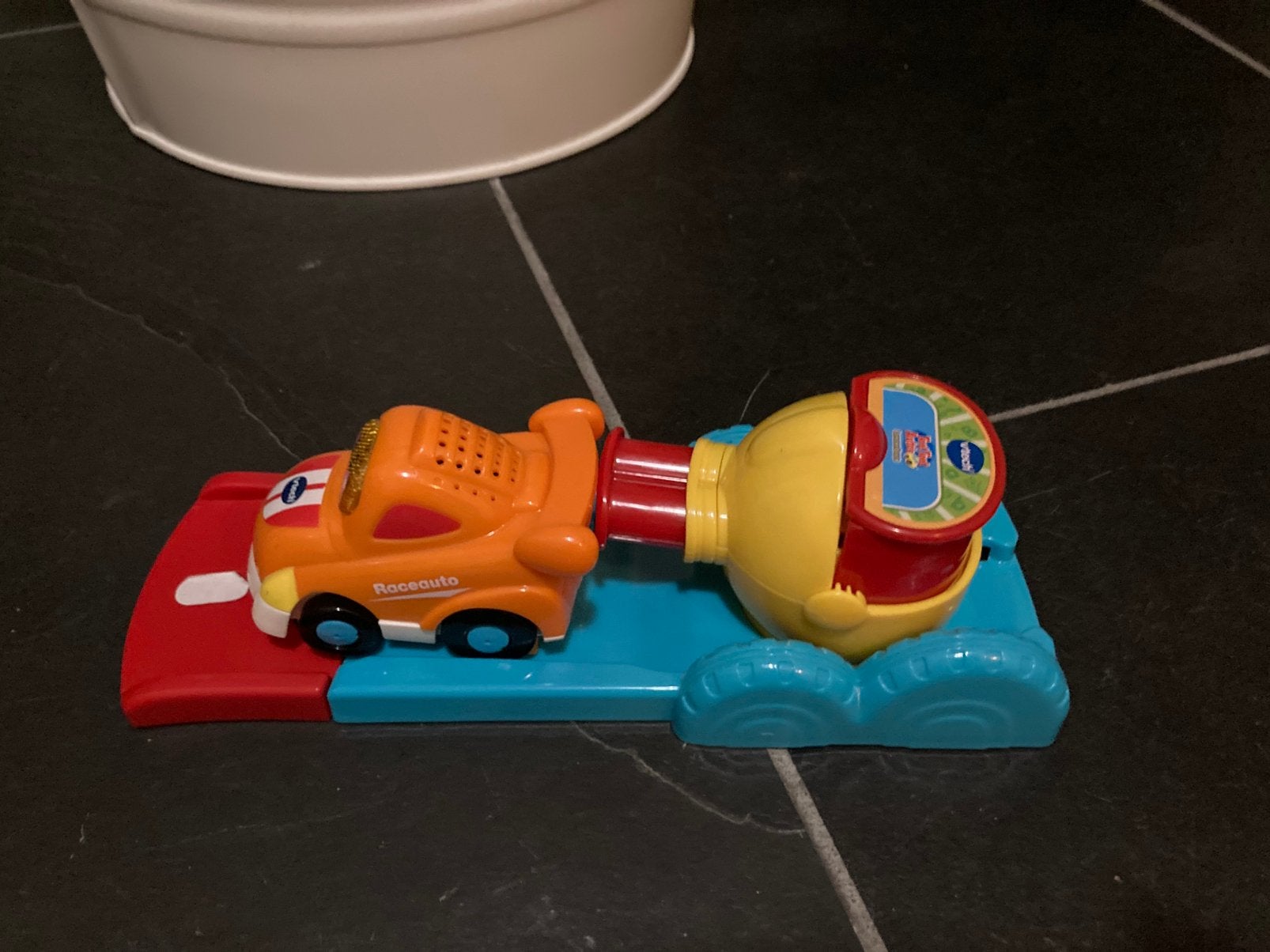 Vtech toet toet raceauto met lanceerbaan, Ophalen, Gebruikt