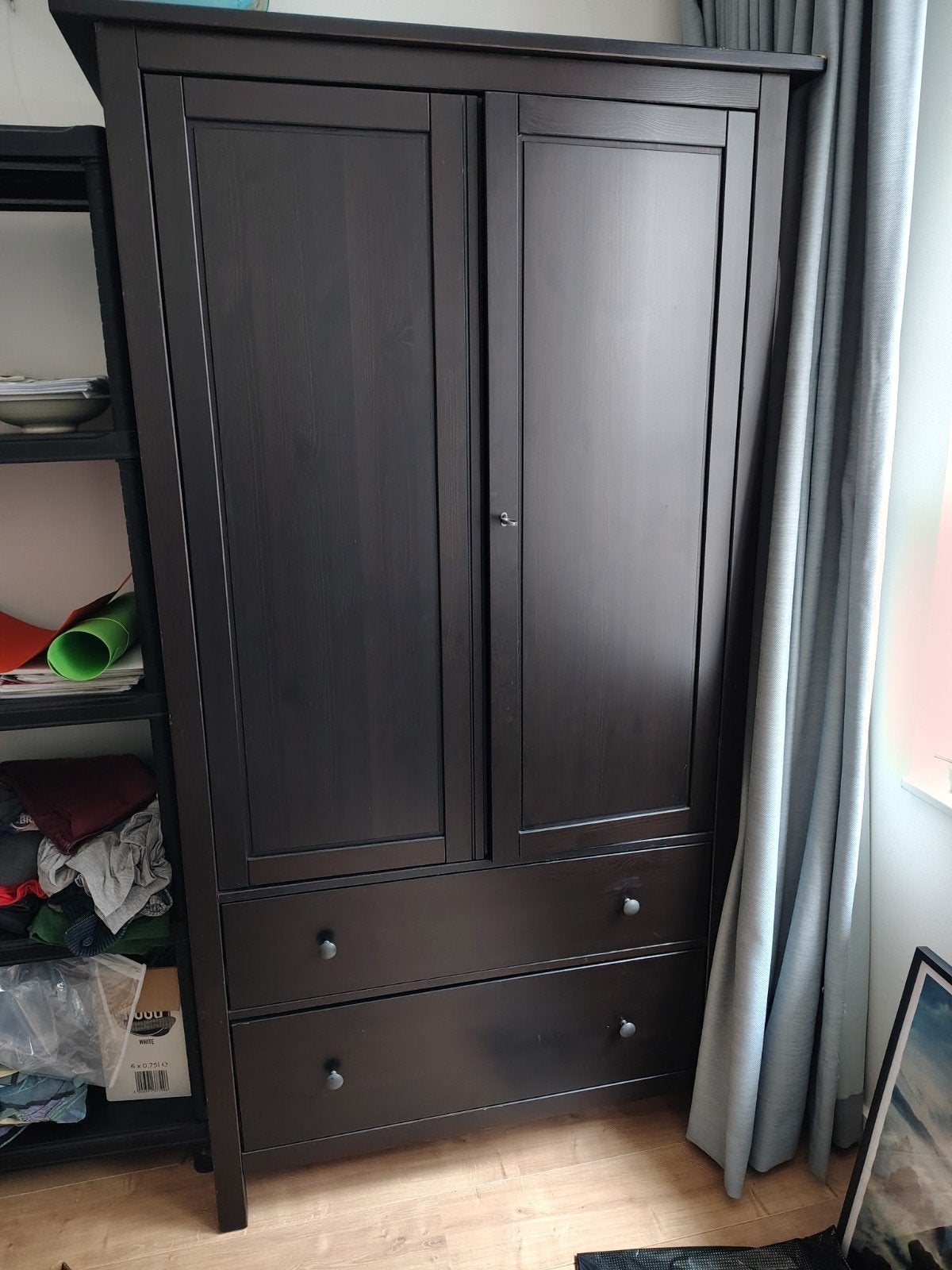 zwarte ikea hemnes kledingkast met lades en hangruimte, Ophalen, Gebruikt, Modern, functioneel, 50 tot 100 cm