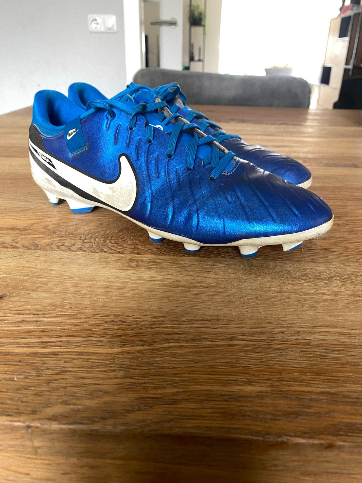 Nike Tiempo voetbalschoenen - Maat 42, Ophalen of Verzenden, Gebruikt, Schoenen