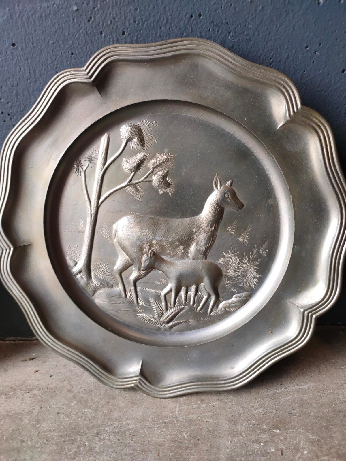 2 Antieke wand Borden lood Tin, Antiek en Kunst, Antiek | Schalen, Ophalen