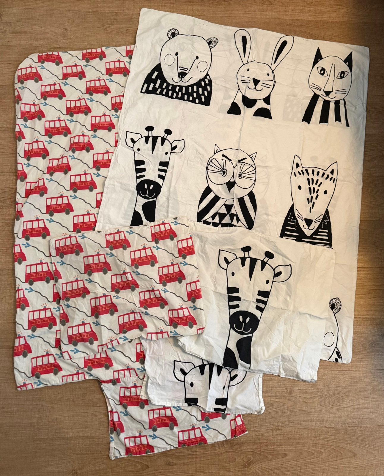 Petit Amélie debbed (120x150) met 2 dekbedovertrekken, Ophalen, Zo goed als nieuw