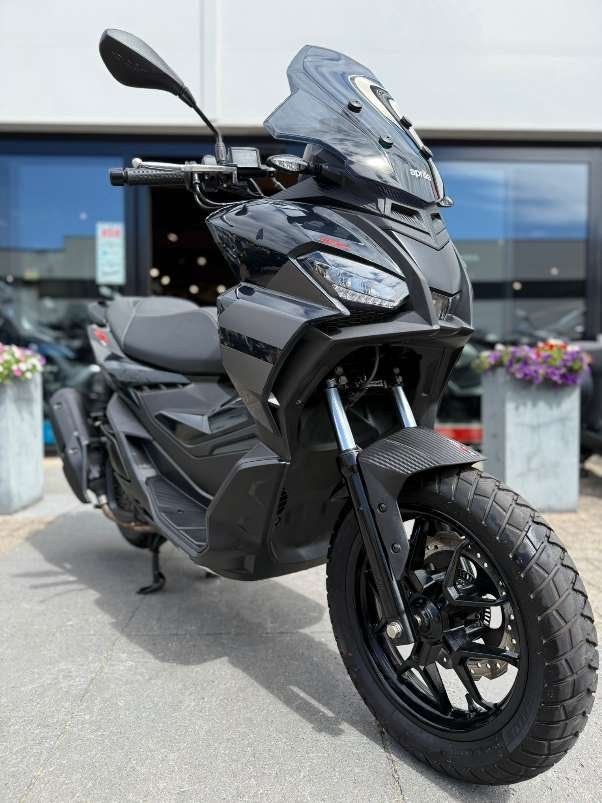 Aprilia SR-GT 200cc, Niet ingevuld, Scooter, Occasion, Bedrijf