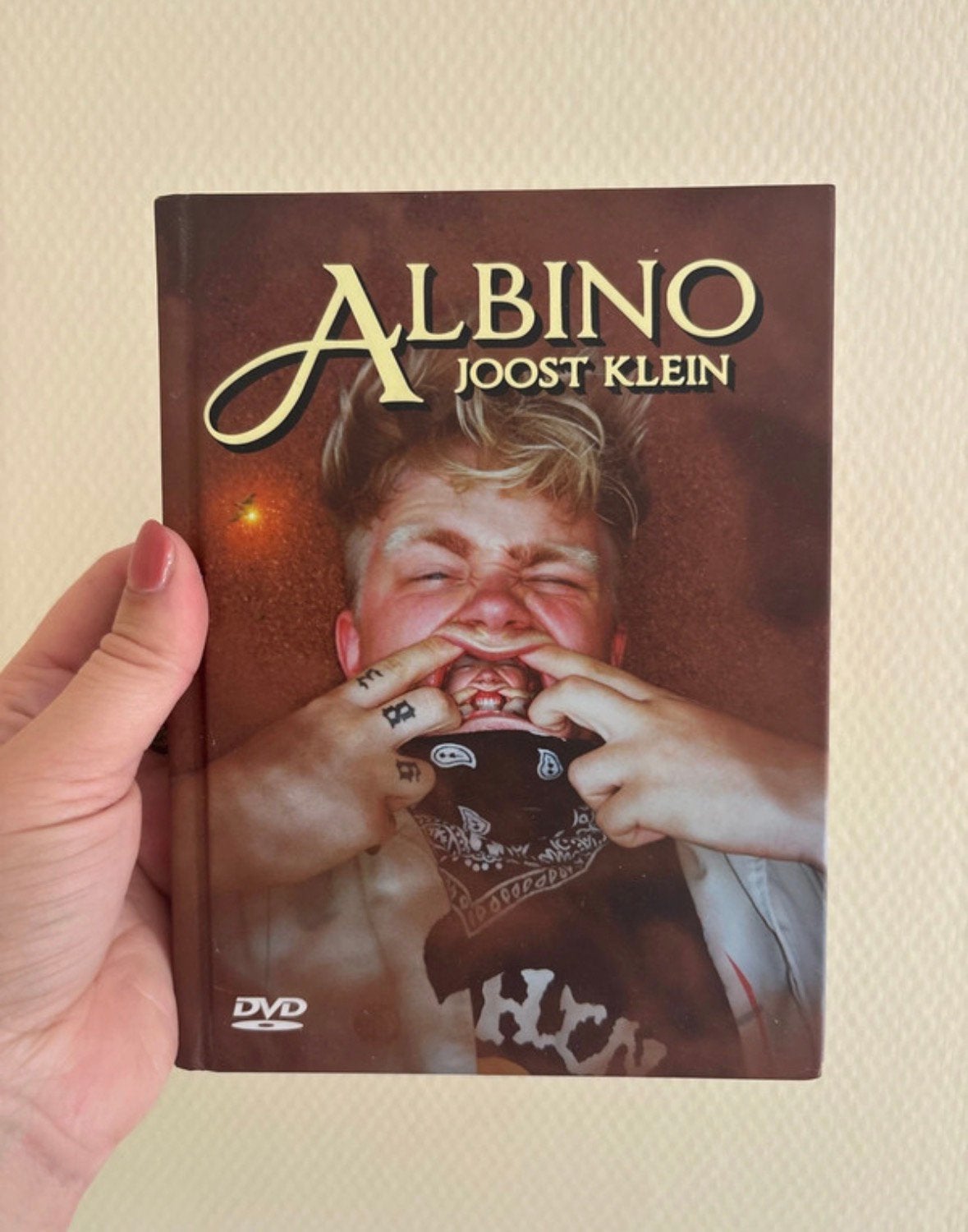 Albino - Joost Klein Boek, Boeken, Ophalen of Verzenden, Zo goed als nieuw, Kunst en Cultuur