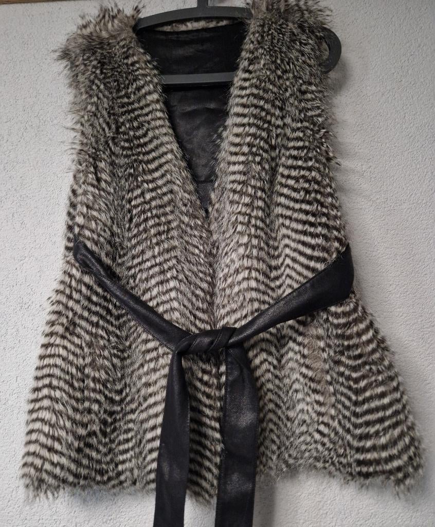 Heerlijk fluffy bontje bodywarmer Maat 44, Overige kleuren, Verzenden, Nvt, Maat 42/44 (L)