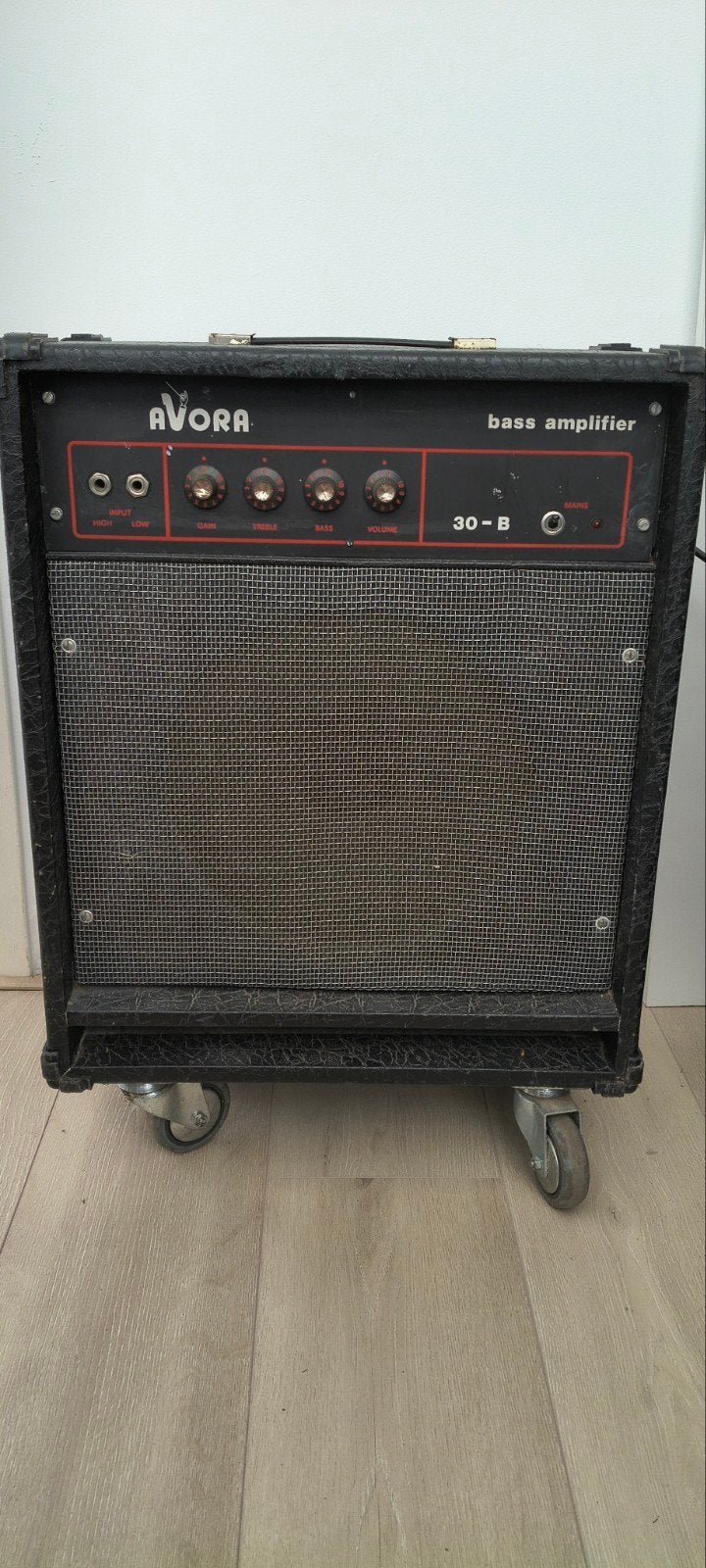Avora 30-B 30 watt basversterker - Vintage Made in GDR, Ophalen, Gebruikt, Basgitaar, Minder dan 50 watt