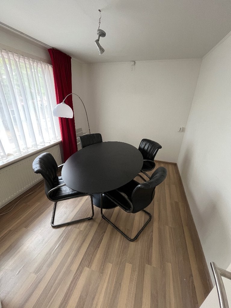 Set van 4 Vintage Design Cantilever Stoelen– Zwart Kunstleer, Ophalen, Gebruikt, Zwart, Vier