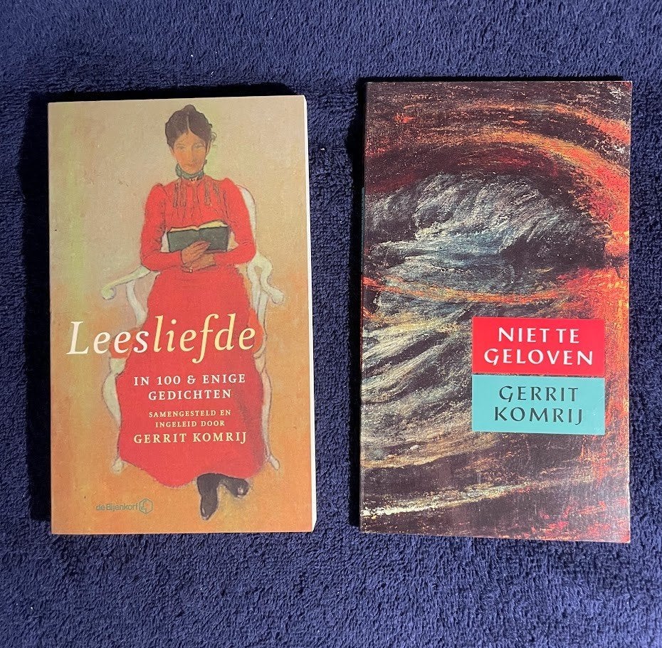 2 boeken van Gerrit Komrij. Gedichten en Boekenweekessay, Ophalen of Verzenden, Zo goed als nieuw, Gerrit Komrij, Eén auteur